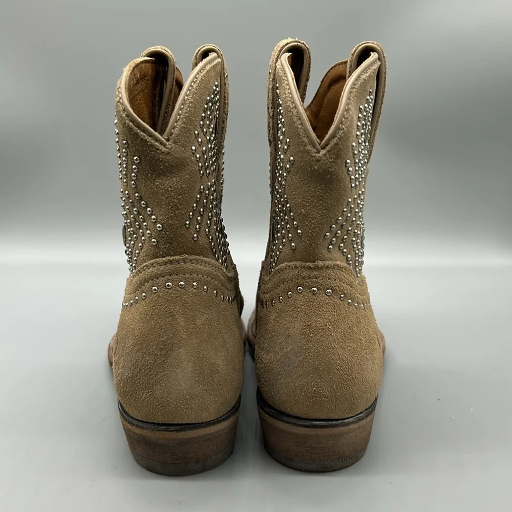 FRYE | BILLY STUD WESTERN BOOTS like new 7.5